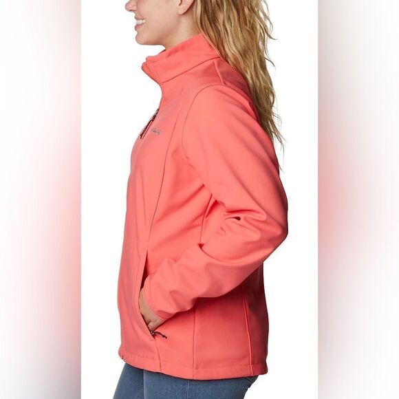 Columbia NWOT Women's Kruser Ridge Ii Softshell Size Small Slightly Oversized - Picture 2 of 9